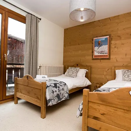 Chalet Des Souchettes - Year